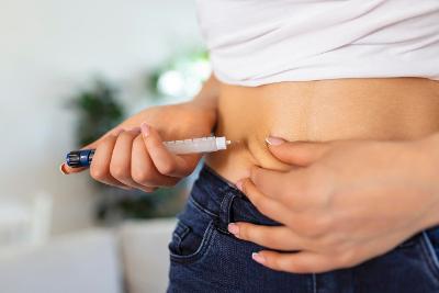 B12 Shots for Weight Loss in Chicago for Stubborn Fat - RevIVeDoc