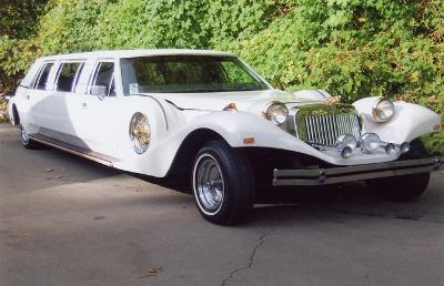 Rent a Pink Limo in Philadelphia, PA - Luxury Limo Services