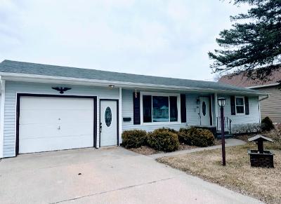 2beds,1,5 baths,1,300 sqft,•5,663 sqft lot