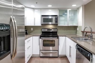 This 1-bed & 1-bath condo situated in the heart of Downtown Kelowna