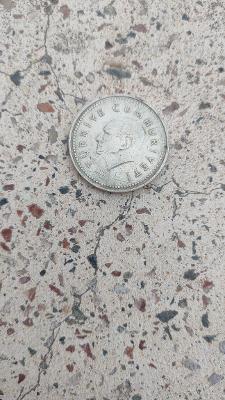 Coin dealer