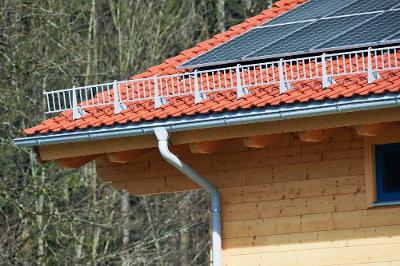 Importance of snow guards in solar panel system: How they work?