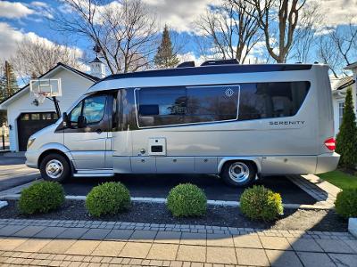 2018 Leisure Travel Van serenity