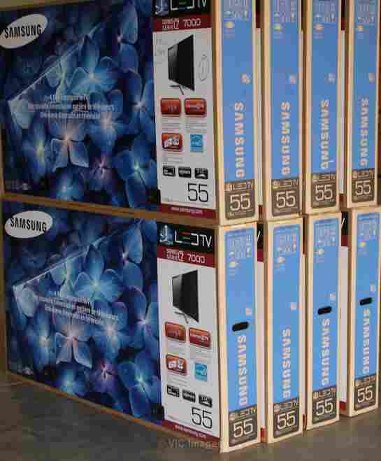 Samsung UN55C7000 55" 1080p 3D LED HDTV- NEW for sale......$500us Dollars.