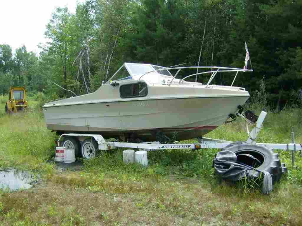 22 ft cuddy cabin fiberglass boat