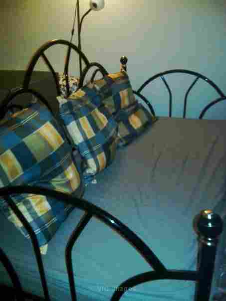 daybed in excellent condition
