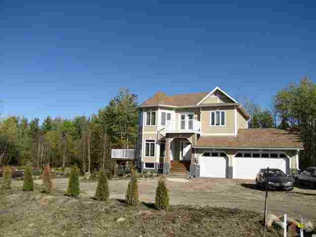 NICE 5 BDR HOUSE IN ONOWAY. PRIVACY&COMFORT!