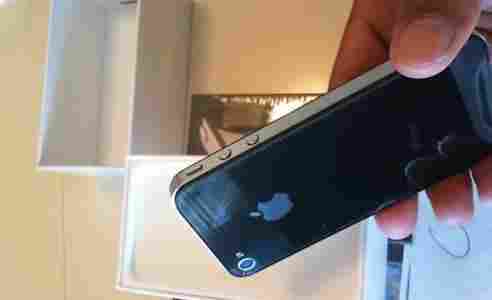 Apple iphone 4G HD 32GB (Unlocked) - $300usd