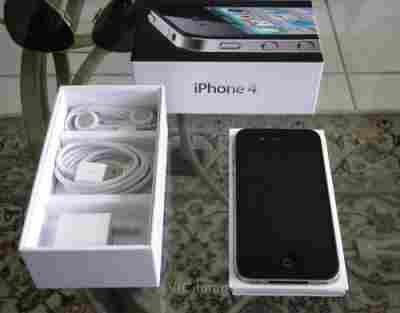 Brand New Apple iPhone 4G 32GB,Blackberry Torch Slide 9800