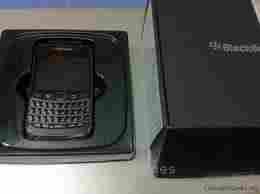 BRAND NEW BLACK BERRY TORCH 9800 SLIDER