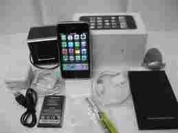 for sale brand new apple iphone 4g hd 32gb unlocked.