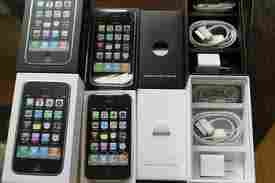 F/S APPLE iPhone 4G 32GB UNLOCKED