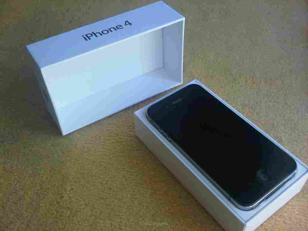 Brand new Apple iPhone 4G 32GB HD Version, Easter Promo