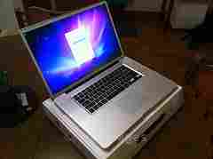 MACBOOK PRO 15 INCH 2.66GHz INTEL CORE i7