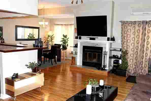 Spacious, modern 2 bedm condo - Gatineau - Garage & Fireplace