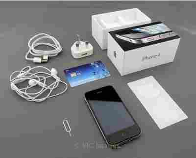Apple iphone 4G 32GB , Blackberry Torch 9800 , Nokia N8 , unlocked black & white cost $250USD Buy 2 Get 1