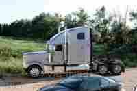 2007 Freightliner Class XL