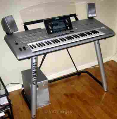 For sale Yamaha Tyros 4