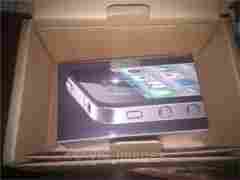 APPLE IPHONE 4 32GB AND BLACKBERRY TORCH 9800