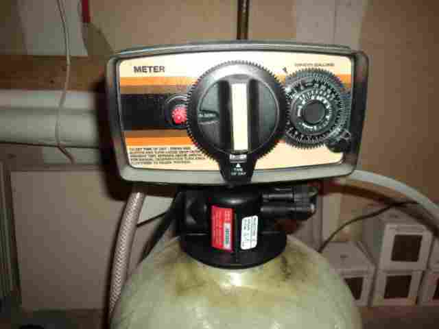 Water Softner Hydrotech 5600MI and Brine Tank for sale