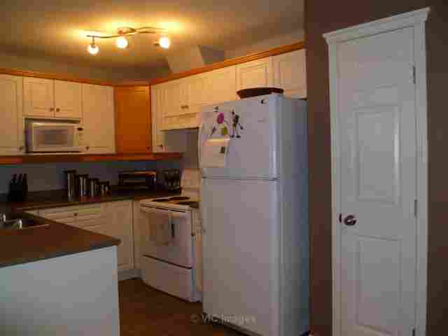 Executive EX-LRG Low Rise Condo for Rent, w/Lake Access!!