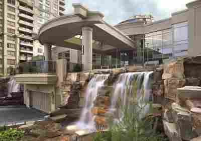 Luxury Fully Furnished 1, 2 & 3 bdrm Executive Suite steps from Square One