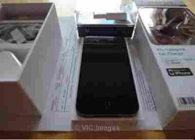 Selling :// Apple iphone 4g 32gb , Apple iPad 2 Wi-Fi + 3G 64Gb