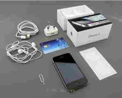 Brand New Apple iphone 4 32GB Unlocked,Nokia N8 Unlocked