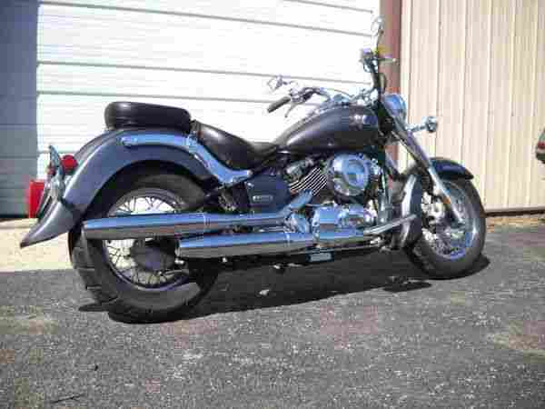 2005 Yamaha V Star Silverado Classic 5200.00 Priced to sell