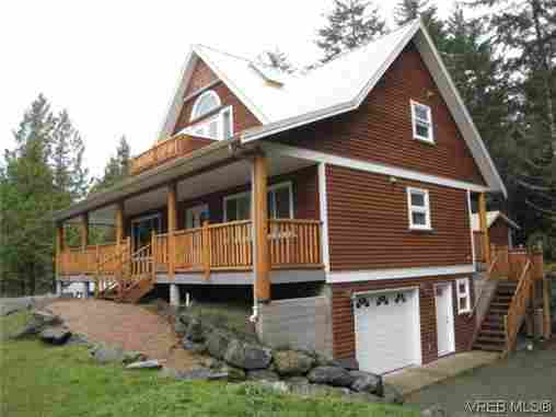 RETIRE VICTORIA BC~Country Style 3bed  2 1/2 bath~Loft Cabin & 2.47ac