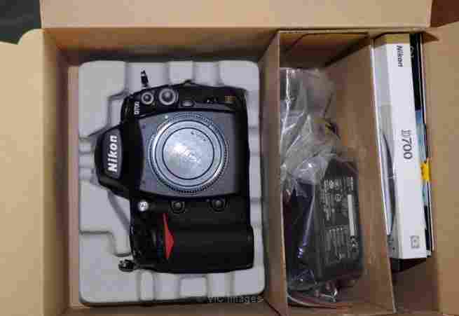 Nikon 70-200mmvr..$750usd... Nikon D700..$1400usd