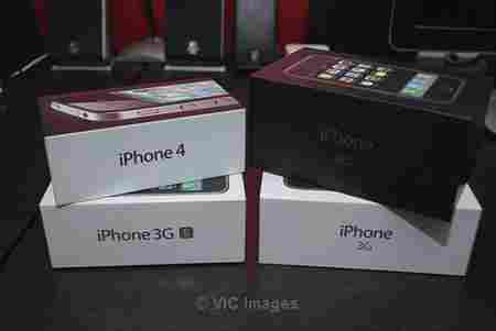 New Unlocked Apple iPhone 4G 32gb, Apple iPad 2, iPod Touch 4G 64gb, BlackBerry Torch 9800, B.B 9670, Nokia N900, N8, PS3 120gb. BUY 2 get 1 Free