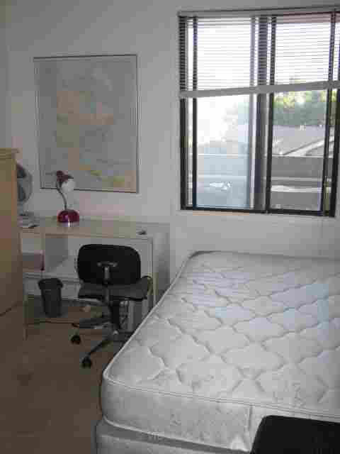 Room for rent in Condo
