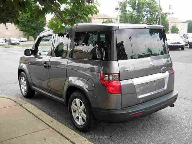 HONDA ELEMENT 2010
