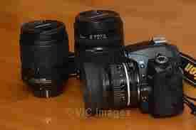 Brand New Nikon D90 12MP DSLR Camera+18-135mm Lens: $550usd