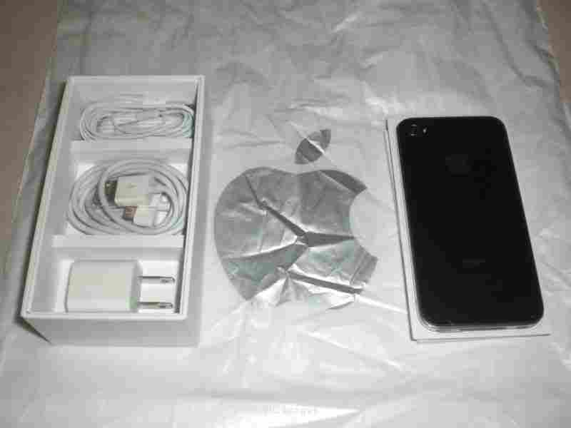 Brand New Apple iPhone 4 32GB / Apple iPad 2 Wi-Fi / Blackberry Torch 9800/ Nokia E7 Unlocked