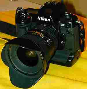 Nikon D700 12MP DSLR fotoaparát