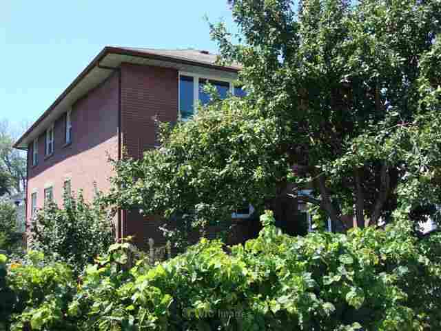 Fully renovated, 3 bedroom apartment on St. Laurent Blvd.