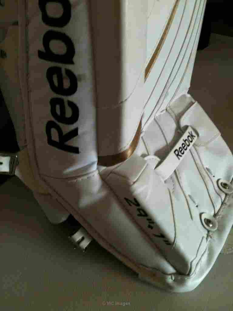 Brand New Reebok Goalie Pads Int. 29 + 1 White