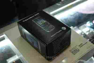 Brand New Blackberry Torch 9800 for 300USD....BUY 2 GET 1 FREE