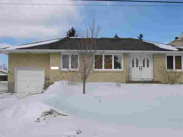 4-bedroom bungalow for rent in South Keys / Blossom Park $1695