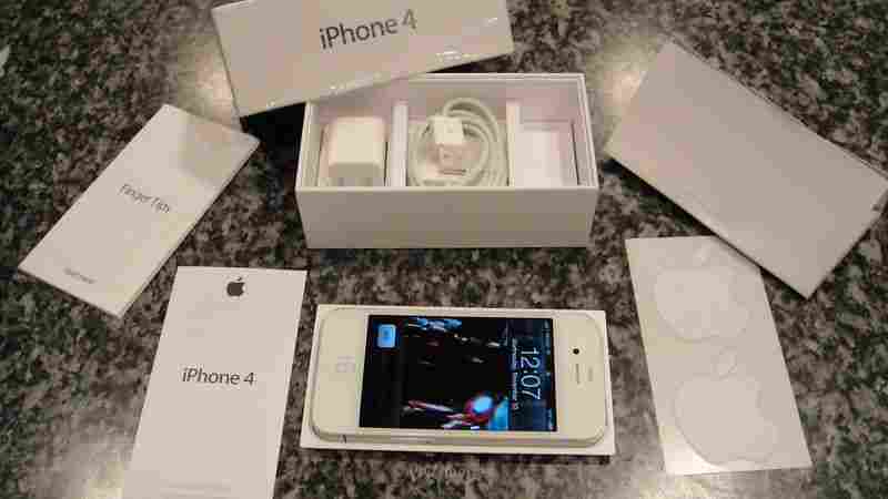 Apple iphone 4G HD 32GB (Unlocked) - $300usd