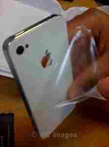 NEW: Apple iPhone 4 32GB Original(BUY 2 GET 1 FREE)