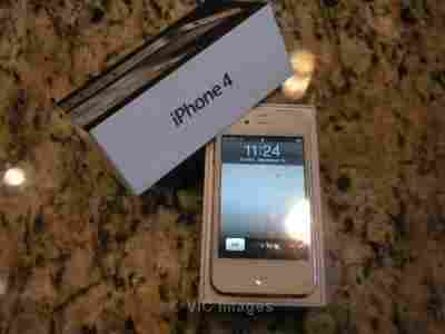 BUY @ EASY WAY:iPhone 4 32gb / BlackBerry Bold 9800 / Blackberry Bold 4 /BB  Playbook Tab / N8 Ipad 16gb  and 64gb 3G 2 + Wi-Fi