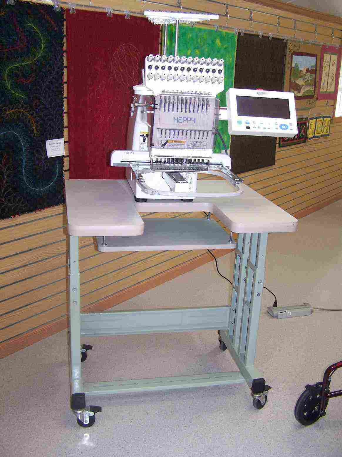 Bernina Happy Embroidery Machine Voyager HCS-1201-30