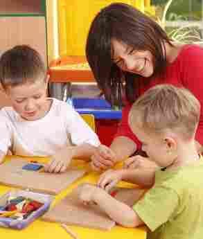 Caring Lady IN USA to Look after a Child with Autism.