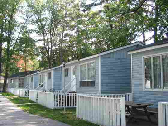 Wasaga Beach 5-min walk to main beach, events, club, restaurant and shops