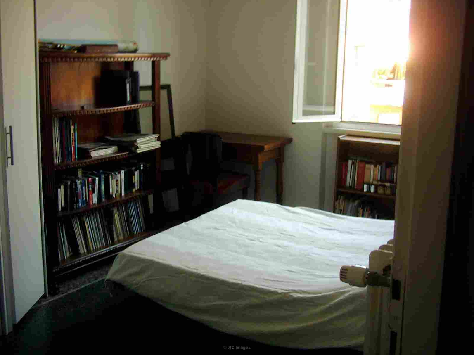nice and quiet 2 bdr fully furnished-serviced apt. - 800 sq.ft.-Rome