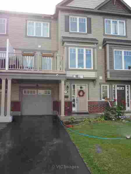 Barrhaven Beauty! Quick Close Available!!!!!!!!!!!!!!!!!!!
