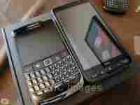 Brand New Blackberry Slider 9800 Torch/Apple I phone 4g 32gb